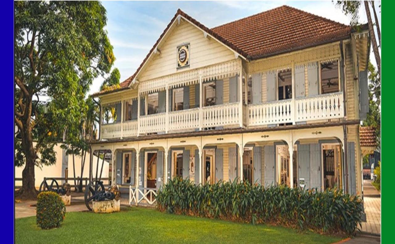 Hostel Des 3 Sources 생트 마리 외부 사진